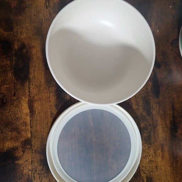 3pk Bowl with lid - Picture 3 of 3